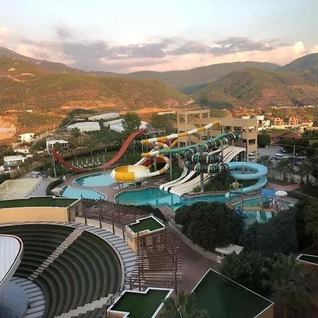 Gold 2+1 Main Building Flat With Free Aquapark 아파트 알란야