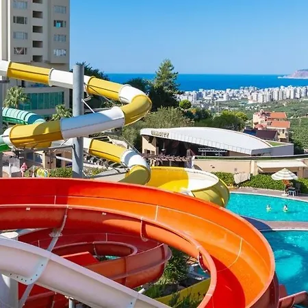 Gold 2+1 Main Building Flat With Free Aquapark 公寓 阿拉尼亚